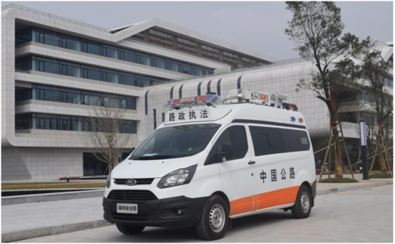 與疫情賽跑！“六合造”救護(hù)車奔赴抗疫一線